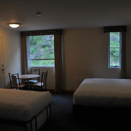 Готель Jenolan Caves House Екстер'єр фото