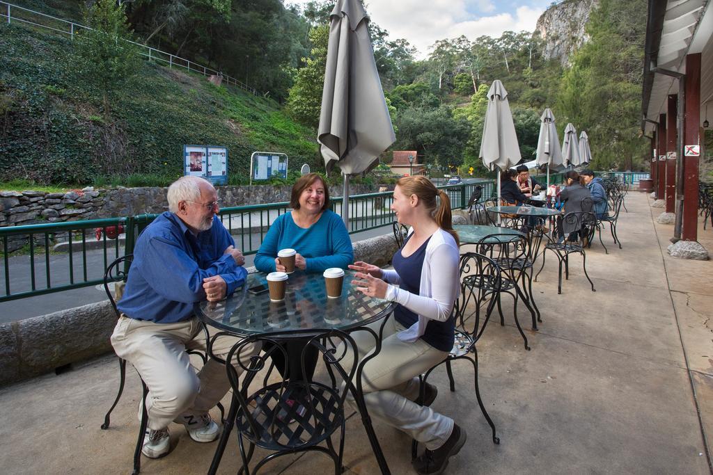 Готель Jenolan Caves House Екстер'єр фото