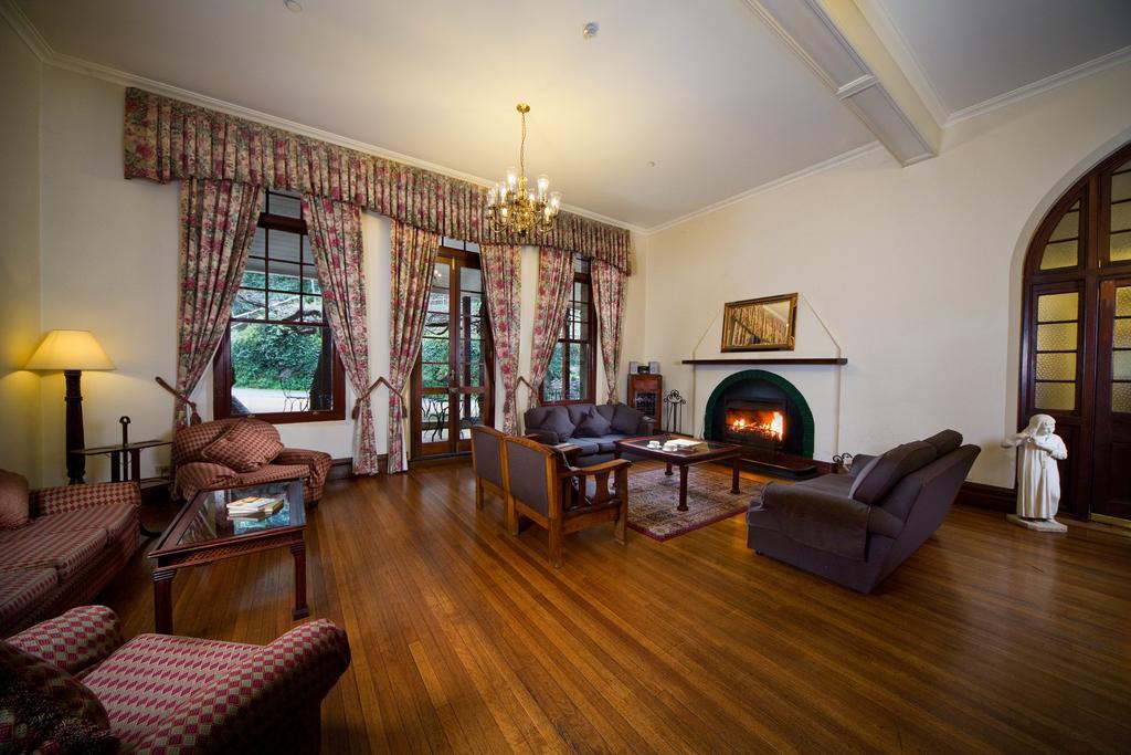 Готель Jenolan Caves House Екстер'єр фото