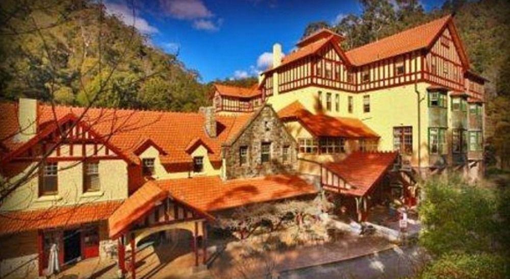 Готель Jenolan Caves House Екстер'єр фото
