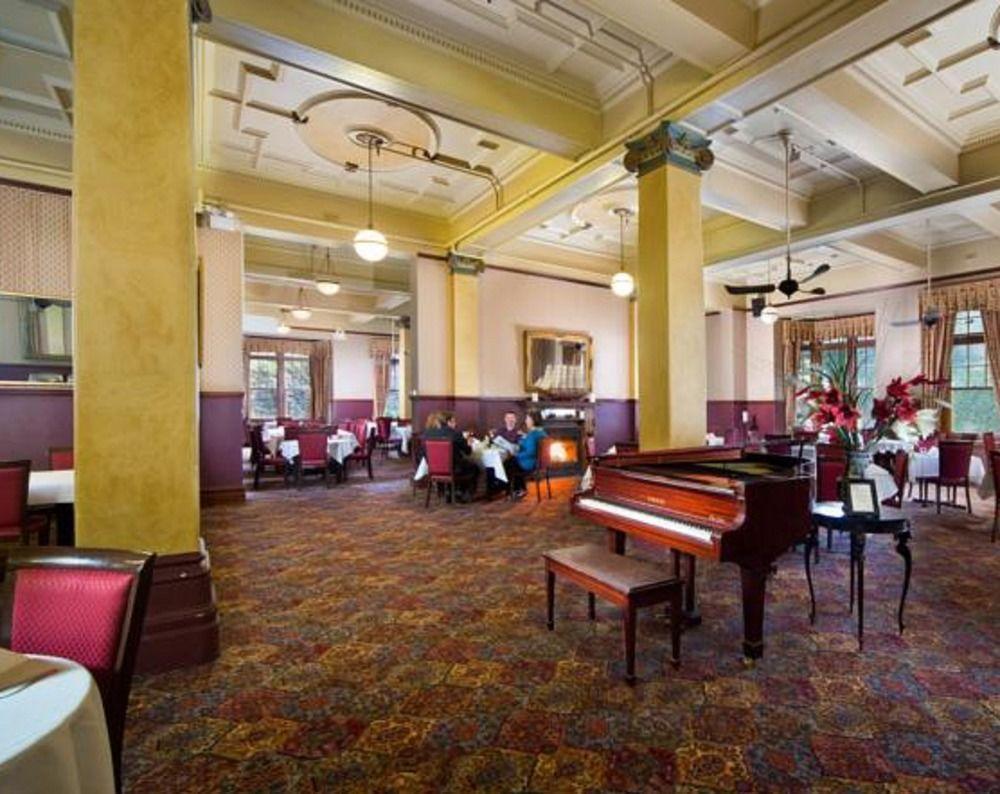 Готель Jenolan Caves House Екстер'єр фото