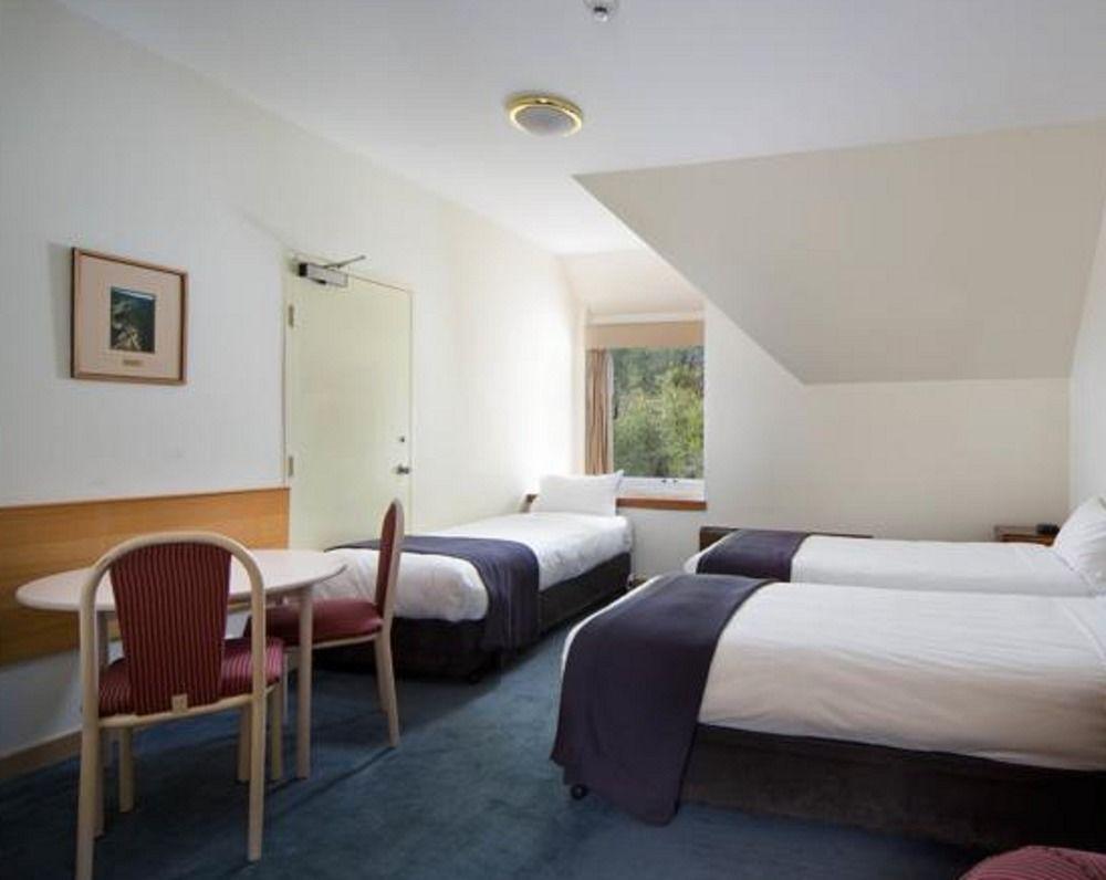 Готель Jenolan Caves House Екстер'єр фото