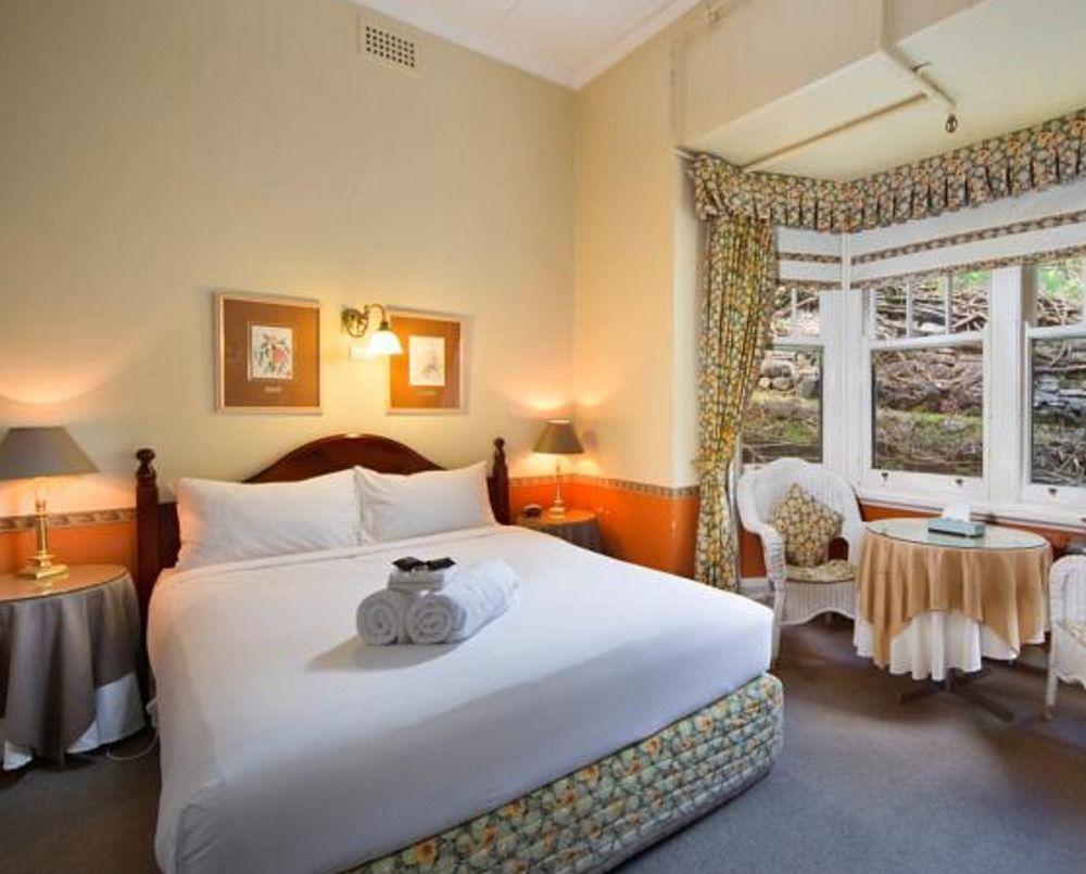 Готель Jenolan Caves House Екстер'єр фото